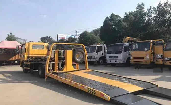 桑植汽车中途维修案例